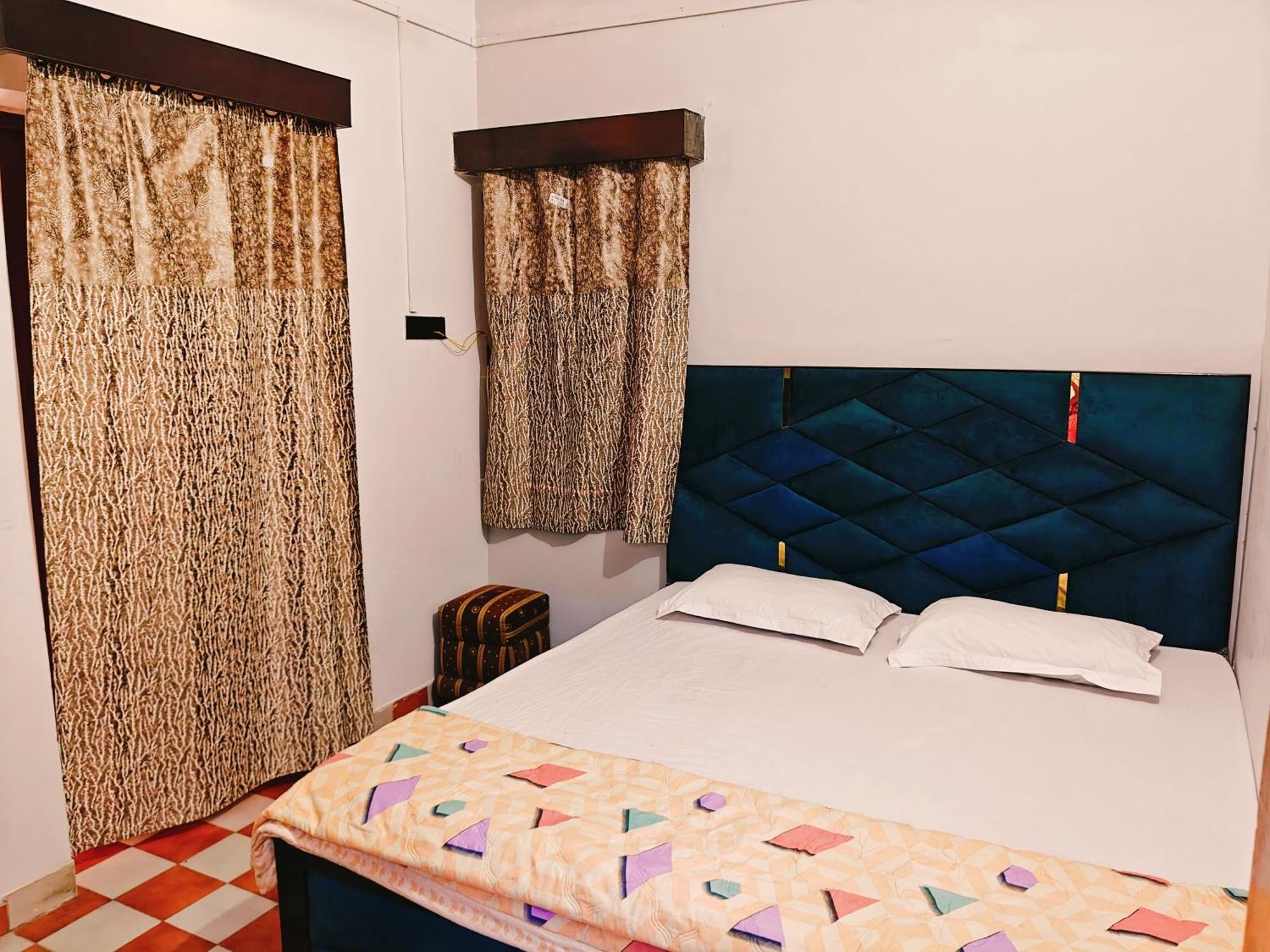 Kiara Home Stays فاراناسي المظهر الخارجي الصورة