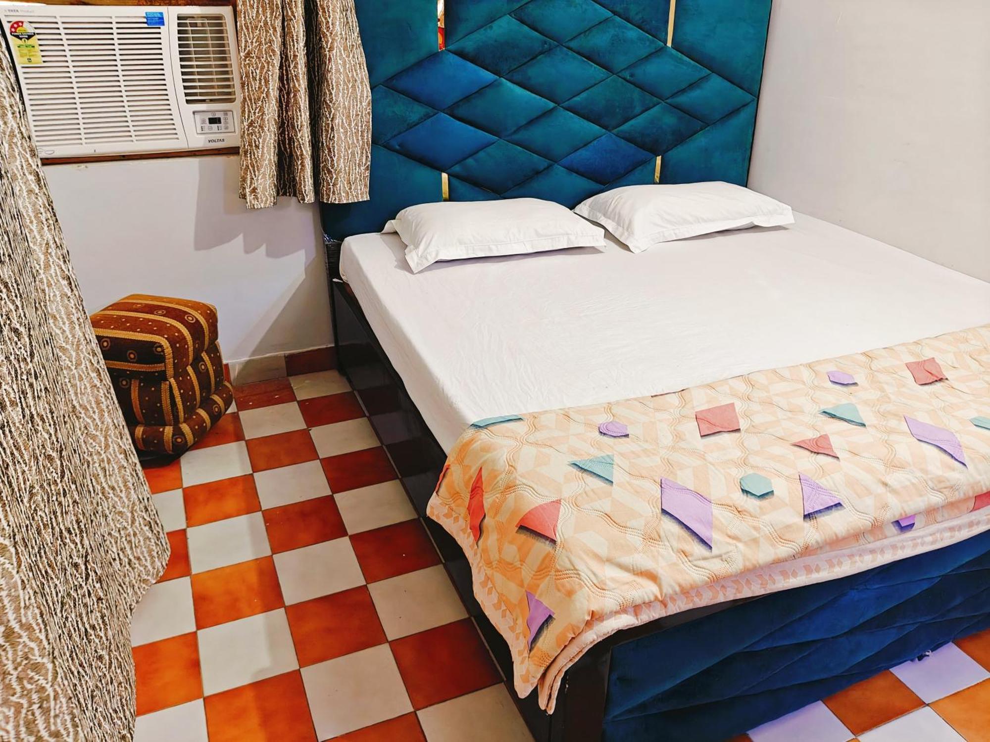 Kiara Home Stays فاراناسي المظهر الخارجي الصورة