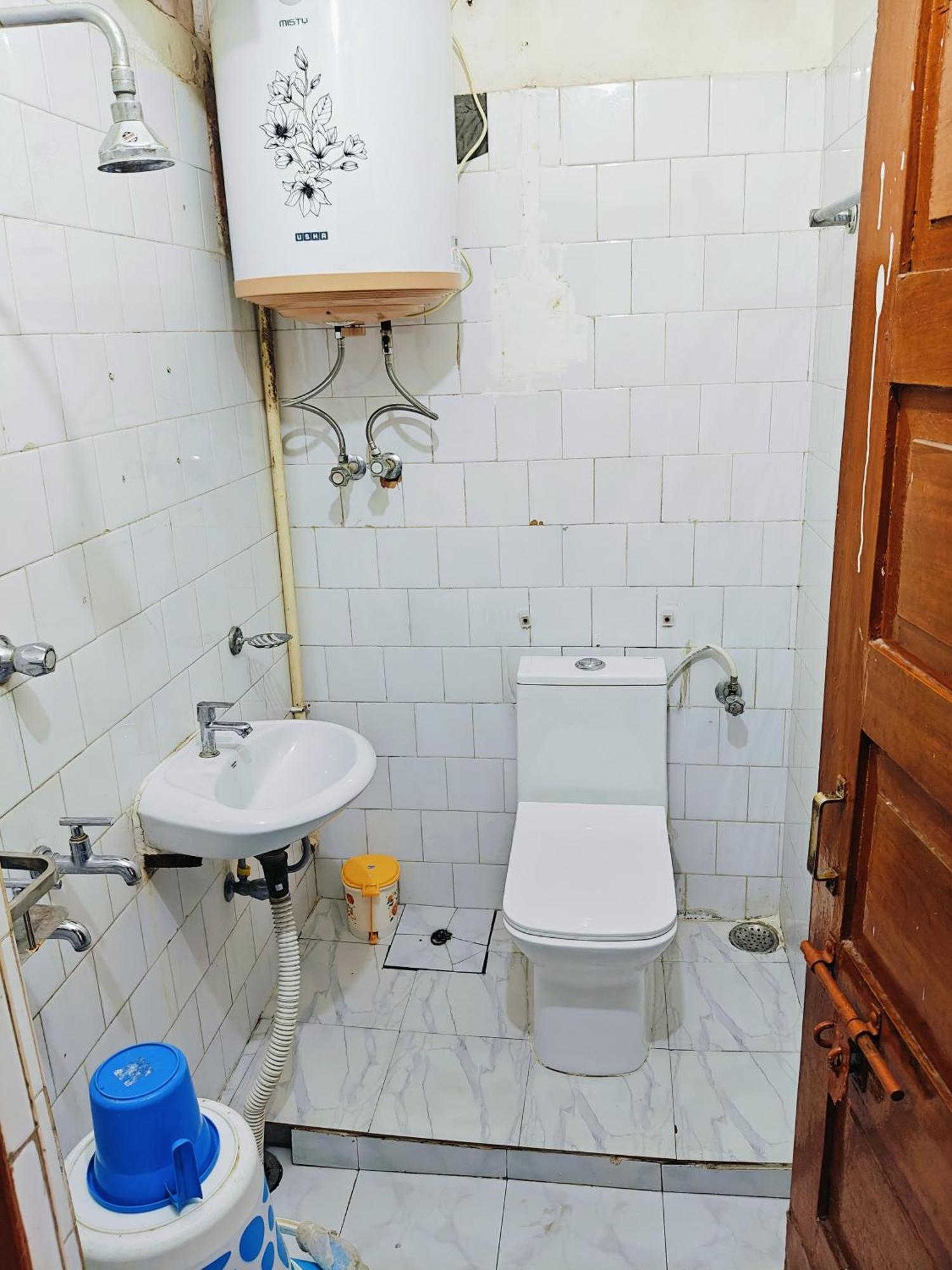 Kiara Home Stays فاراناسي المظهر الخارجي الصورة